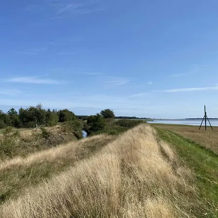 Nyaraló Secluded Retreat With Hot Tub - By Traum Hadsund