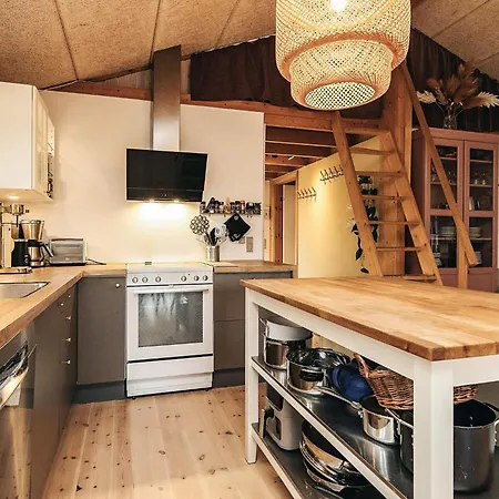 Secluded Retreat With Hot Tub Tatil Evi Hadsund